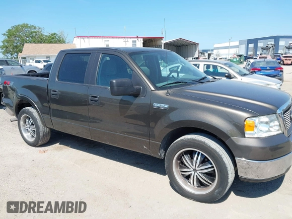 2008 Ford F-150 XL with VIN 1FTRW12W08FA30654, listed as a IAAI auction lot 41897462 with 186,911 mi miles. Bid and sale history available at carsss.com. Image 13.