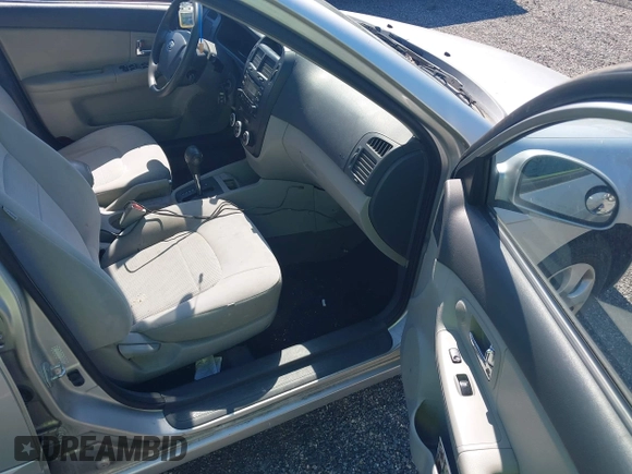 2009 Kia Spectra EX with VIN KNAFE222695665195, listed as a IAAI auction lot 42227515 with 129,637 mi miles and . Bid and sale history available at DreamBid. Image 5.