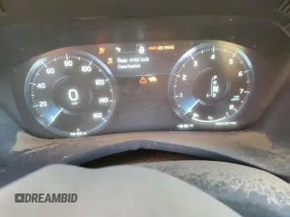 2020 Volvo XC60 Momentum z VIN YV4102DK1L1504211, wystawiony jako Copart lot #85615604 z przebiegiem 7 mil mil oraz Czysty tytuł • Clean title. Historia ofert i sprzedaży dostępna na DreamBid. Obrazek 9.