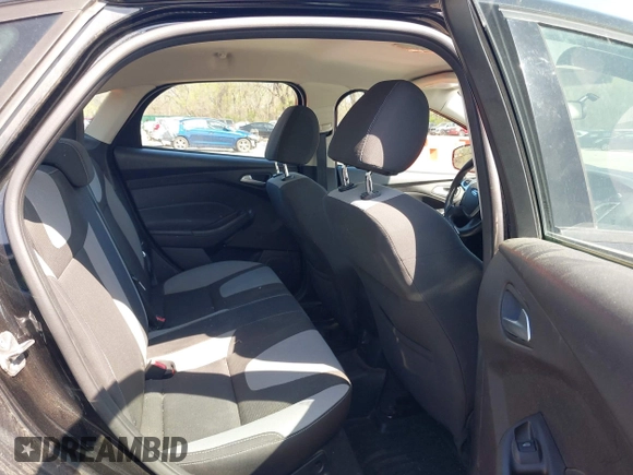 2014 Ford Focus SE with VIN 1FADP3F26EL223601, listed as a IAAI auction lot 41930554 with 190,275 mi miles. Bid and sale history available at carsss.com. Image 8.