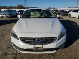 2015 Volvo V60 T5 Drive-E Platinum with VIN YV140MEM1F1266256, listed as a Copart auction lot 83092644 with 44,048 mi miles and Salvage Title. Bid and sale history available at carsss.com. Image 5.