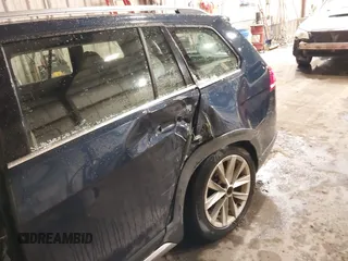 2019 Volkswagen Golf S z VIN 3VWH17AU7KM513463, wystawiony jako IAAI lot #41197885 z przebiegiem 71 382 mil mil oraz . Historia ofert i sprzedaży dostępna na DreamBid. Obrazek 6.