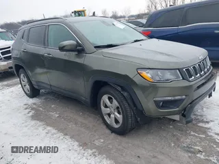 2018 Jeep Compass Altitude with VIN 3C4NJDBB1JT479462, listed as a IAAI auction lot 41276119 with 58,895 mi miles and . Bid and sale history available at carsss.com. Image 1.
