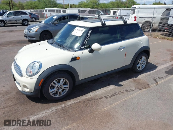 2012 MINI Hardtop с VIN WMWSU3C50CT255544, выставлен на аукционе IAAI как лот 42533243 с пробегом 102 422 миль миль и . История ставок и продаж доступна на DreamBid. Изображение 2.