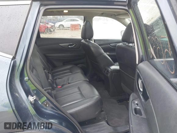 2015 Nissan Rogue SV with VIN 5N1AT2MV2FC792815, listed as a IAAI auction lot 41726739 with 206,296 mi miles. Bid and sale history available at carsss.com. Image 8.