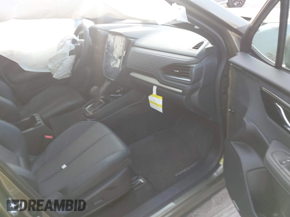 2025 Subaru Forester Limited z VIN JF2SLDRC1SH484884, wystawiony jako IAAI lot #41590511 z przebiegiem 4 933 mil mil oraz . Historia ofert i sprzedaży dostępna na DreamBid. Obrazek 5.