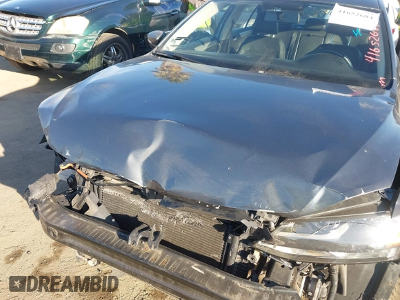 2014 Volkswagen Jetta SE z VIN 3VWD17AJ1EM285792, wystawiony jako IAAI lot #41652684 z przebiegiem 169 929 mil mil oraz . Historia ofert i sprzedaży dostępna na DreamBid. Obrazek 6.