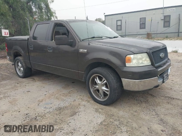 2005 Ford F-150 XLT with VIN 1FTRW12W15KE64553, listed as a IAAI auction lot 42009373 with 106,454 mi miles. Bid and sale history available at carsss.com. Image 1.