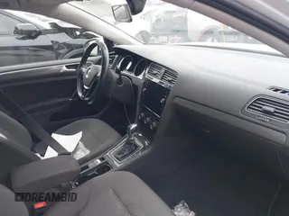2017 Volkswagen Golf SE с VIN WVWKR7AU8HW953556, выставлен на аукционе IAAI как лот 42201220 с пробегом 74 711 миль миль и . История ставок и продаж доступна на DreamBid. Изображение 5.