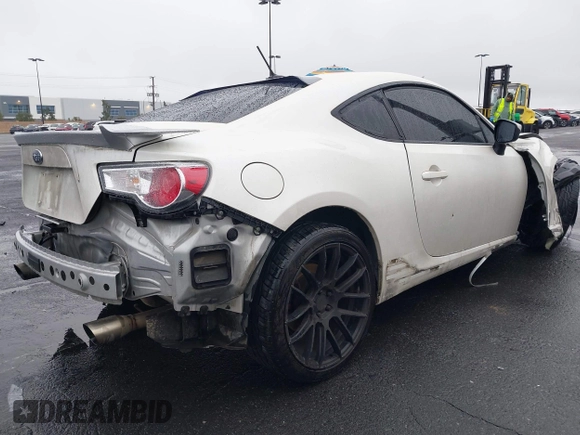 2013 Subaru BRZ Limited с VIN JF1ZCAC1XD1606548, выставлен на аукционе IAAI как лот 42153290 с пробегом 136 534 миль миль и . История ставок и продаж доступна на DreamBid. Изображение 4.