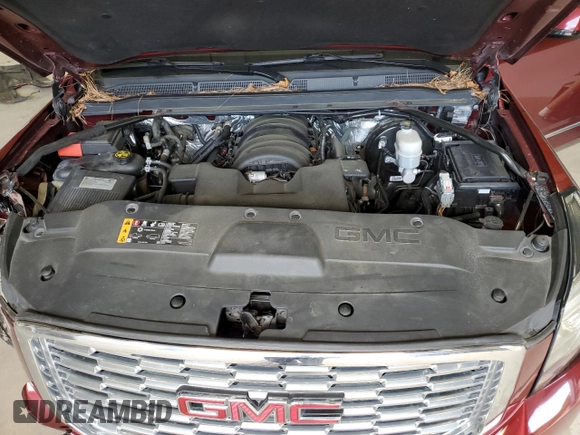 2018 GMC Yukon XL Denali with VIN 1GKS2HKJXJR141084, listed as a Copart auction lot 70080124 with 71,769 mi miles and Salvage Title. Bid and sale history available at carsss.com. Image 12.