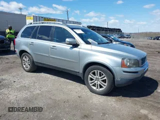 2011 Volvo XC90 I6 with VIN YV4952CZ5B1580676, listed as a IAAI auction lot 41986632 with 260,694 mi miles and . Bid and sale history available at DreamBid. Image 1.