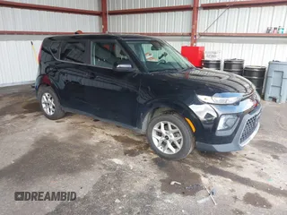 2022 Kia Soul LX with VIN KNDJ23AU1N7162106, listed as a IAAI auction lot 42071090 with 122,831 mi miles and . Bid and sale history available at DreamBid. Image 1.