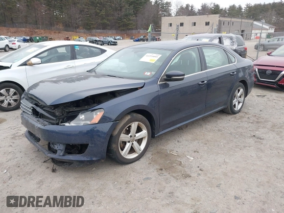 2013 Volkswagen Passat SE z VIN 1VWBP7A37DC145575, wystawiony jako IAAI lot #41253095 z przebiegiem 93 702 mil mil oraz . Historia ofert i sprzedaży dostępna na DreamBid. Obrazek 17.