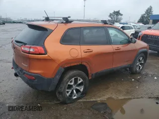 2014 Jeep Cherokee Trailhawk with VIN 1C4PJMBB4EW317799, listed as a Copart auction lot 46779095 with 95,832 mi miles and Clean Title. Bid and sale history available at carsss.com. Image 3.