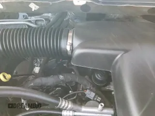 2019 Ram 1500 Tradesman z VIN 3C6JR6DG2KG522297, wystawiony jako Copart lot #53394385 z przebiegiem 220 421 mil mil oraz Czysty tytuł • Clean title. Historia ofert i sprzedaży dostępna na DreamBid. Obrazek 13.