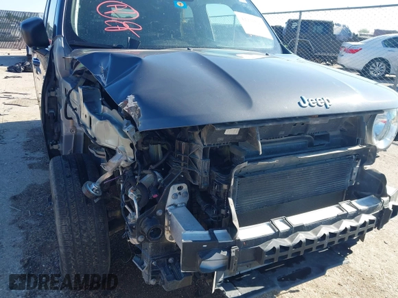 2022 Jeep Renegade Latitude with VIN ZACNJDB17NPN46406, listed as a IAAI auction lot 42230690 with 23,519 mi miles and . Bid and sale history available at DreamBid. Image 6.