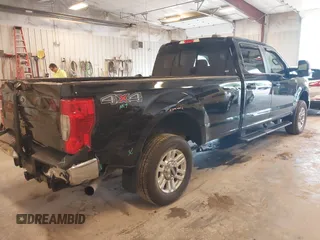 2020 Ford F-250 XL z VIN 1FT7W2B61LED31624, wystawiony jako IAAI lot #42383538 z przebiegiem 124 775 mil mil oraz . Historia ofert i sprzedaży dostępna na DreamBid. Obrazek 4.