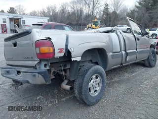 2002 Chevrolet Silverado 1500 LT with VIN 2GCEK19TX21246676, listed as a IAAI auction lot 38623300 with Not Provided miles and . Bid and sale history available at DreamBid. Image 4.