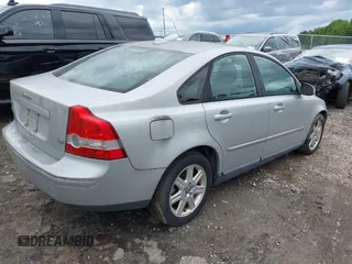 2007 Volvo S40 2.4L с VIN YV1MS382772276039, выставлен на аукционе IAAI как лот 42392726 с пробегом 65 705 миль миль и . История ставок и продаж доступна на DreamBid. Изображение 4.