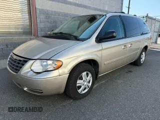 2005 Chrysler Town & Country LX with VIN 2C8GP44R15R541631, listed as a Copart auction lot 49867275 with 149,439 mi miles and Clean Title. Bid and sale history available at carsss.com. Image 2.