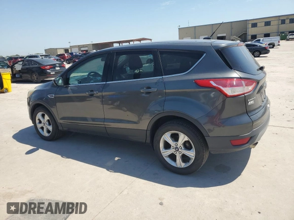 2016 Ford Escape SE z VIN 1FMCU0G77GUB95839, wystawiony jako Copart lot #56884815 z przebiegiem 138 978 mil mil oraz Czysty tytuł • Clean title. Historia ofert i sprzedaży dostępna na DreamBid. Obrazek 2.