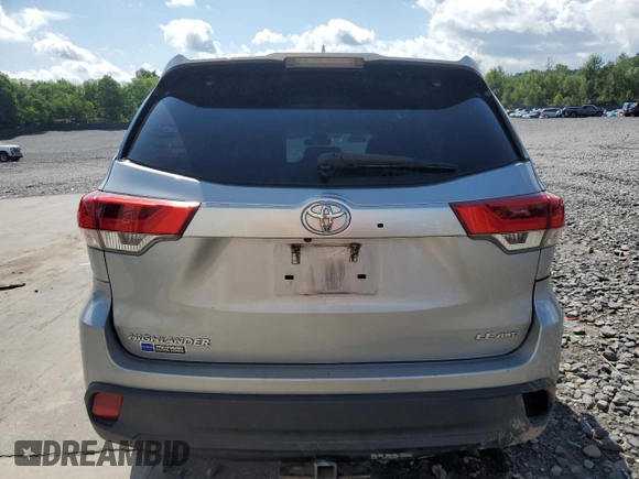 2018 Toyota Highlander LE with VIN 5TDBZRFH0JS809397, listed as a Copart auction lot 61502315 with 131,864 mi miles and Salvage title. Bid and sale history available at DreamBid. Image 6.