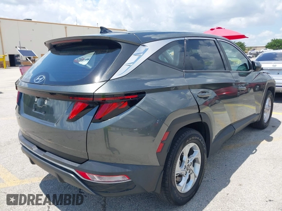 2022 Hyundai Tucson SE with VIN 5NMJA3AE3NH070046, listed as a IAAI auction lot 42197532 with 32,425 mi miles and . Bid and sale history available at carsss.com. Image 4.