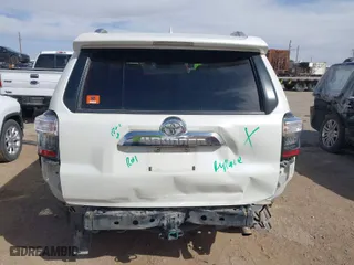 2019 Toyota 4Runner SR5 with VIN JTEBU5JR6K5613846, listed as a IAAI auction lot 41765097 with 185,937 mi miles. Bid and sale history available at carsss.com. Image 17.