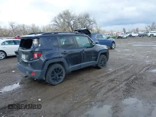 2016 Jeep Renegade Latitude with VIN ZACCJBBTXGPD27023, listed as a IAAI auction lot 41919208 with 103,890 mi miles. Bid and sale history available at carsss.com. Image 4.