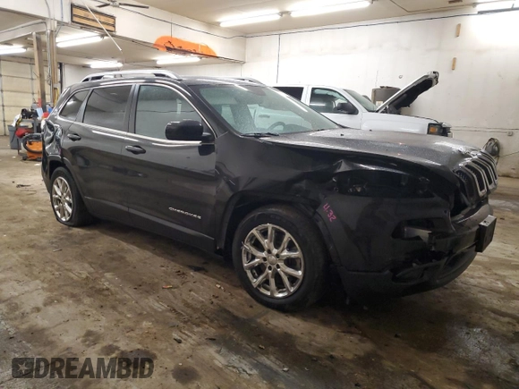 2016 Jeep Cherokee Latitude with VIN 1C4PJLCBXGW257992, listed as a Copart auction lot 47633745 with 133,623 mi miles and Salvage Title. Bid and sale history available at carsss.com. Image 4.