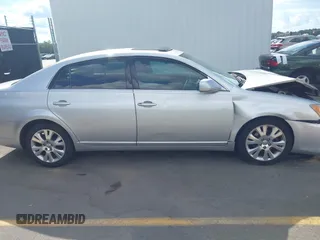 2008 Toyota Avalon XL with VIN 4T1BK36B48U312044, listed as a IAAI auction lot 40394391 with 197,886 mi miles. Bid and sale history available at carsss.com. Image 13.