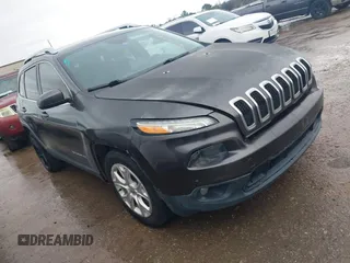 2018 Jeep Cherokee Latitude Plus with VIN 1C4PJLLBXJD621833, listed as a IAAI auction lot 41325843 with 65,326 mi miles. Bid and sale history available at carsss.com. Image 1.