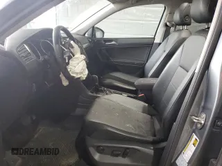 2018 Volkswagen Tiguan SEL z VIN 3VV2B7AX8JM121205, wystawiony jako Copart lot #51534915 z przebiegiem 145 265 mil mil oraz Szkoda całkowita • Salvage title. Historia ofert i sprzedaży dostępna na DreamBid. Obrazek 7.