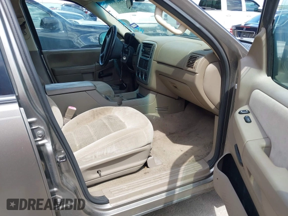 2005 Ford Explorer XLT с VIN 1FMZU73E85UC04858, выставлен на аукционе IAAI как лот 42644685 с пробегом 161 088 миль миль и . История ставок и продаж доступна на DreamBid. Изображение 5.