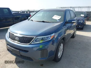 2014 Kia Sorento LX с VIN 5XYKT3A69EG480299, выставлен на аукционе IAAI как лот 42331602 с пробегом 180 580 миль миль и . История ставок и продаж доступна на DreamBid. Изображение 2.