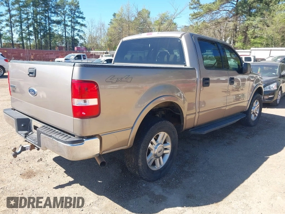 2004 Ford F-150 XLT with VIN 1FTPW14504KC17681, listed as a IAAI auction lot 41852362 with 201,674 mi miles. Bid and sale history available at carsss.com. Image 4.