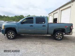 2008 Chevrolet Silverado 1500 LTZ with VIN 3GCEK13398G289804, listed as a IAAI auction lot 42049924 with 262,434 mi miles. Bid and sale history available at carsss.com. Image 14.