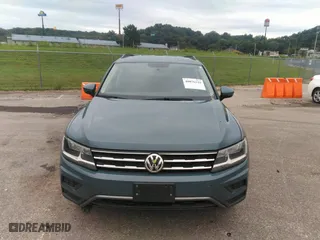 2019 Volkswagen Tiguan S with VIN 3VV1B7AXXKM121963, listed as a IAAI auction lot 40076115 with 167,540 mi miles. Bid and sale history available at carsss.com. Image 11.