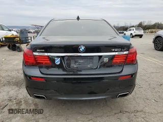 2015 BMW 7 Series 750Li xDrive z VIN WBAYF8C54FD654795, wystawiony jako Copart lot #82381894 z przebiegiem 56 968 mil mil oraz Szkoda całkowita • Salvage title. Historia ofert i sprzedaży dostępna na DreamBid. Obrazek 6.