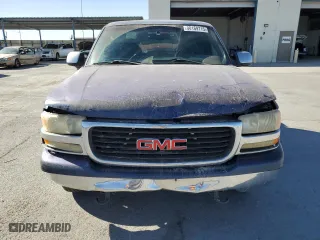 2002 GMC Sierra 1500 SLE with VIN 2GTEC19T221207285, listed as a Copart auction lot 88169715 with 255,121 mi miles and Salvage Title. Bid and sale history available at carsss.com. Image 5.