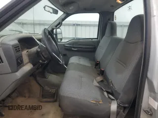 2002 Ford F-350 XL with VIN 1FTSF31F12EB21069, listed as a Copart auction lot 84287374 with 110,890 mi miles and Salvage Title. Bid and sale history available at DreamBid. Image 7.