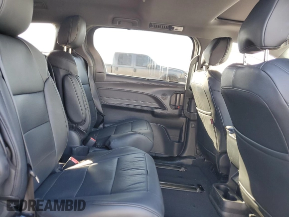 2024 Toyota Sienna XSE with VIN 5TDDRKEC7RS192680, listed as a Copart auction lot 87912735 with 27,806 mi miles and Clean Title. Bid and sale history available at carsss.com. Image 12.