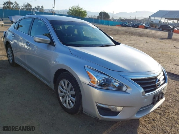 2013 Nissan Altima 2.5 SL with VIN 1N4AL3APXDN493984, listed as a IAAI auction lot 41979824 with 139,343 mi miles. Bid and sale history available at carsss.com. Image 1.