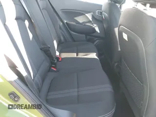 2024 Hyundai Venue SEL z VIN KMHRC8A37RU338485, wystawiony jako IAAI lot #41271559 z przebiegiem 18 665 mil mil oraz . Historia ofert i sprzedaży dostępna na DreamBid. Obrazek 8.