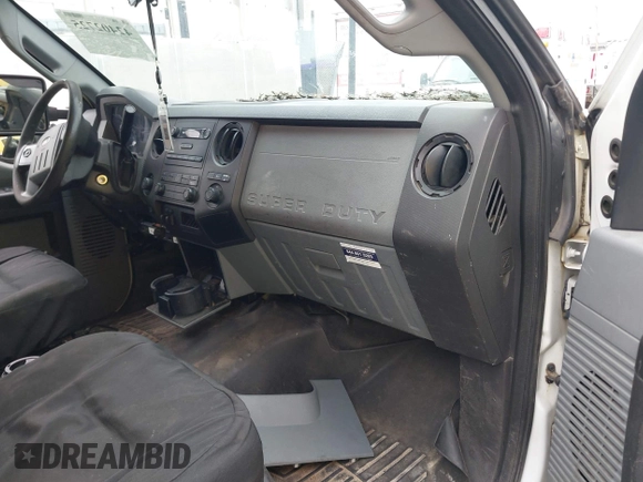 2015 Ford F-250 XLT с VIN 1FT7X2AT2FEA31504, выставлен на аукционе IAAI как лот 42402725 с пробегом 130 273 миль миль и . История ставок и продаж доступна на DreamBid. Изображение 5.