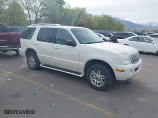 2004 Mercury Mountaineer Convenience w/4.6L with VIN 4M2DU86W24ZJ06543, listed as a IAAI auction lot 42035710 with 1 mi miles. Bid and sale history available at carsss.com. Image 1.