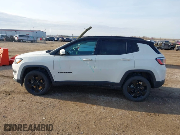 2019 Jeep Compass Altitude z VIN 3C4NJDBB0KT629952, wystawiony jako IAAI lot #41913931 z przebiegiem 78 054 mil mil oraz . Historia ofert i sprzedaży dostępna na DreamBid. Obrazek 15.