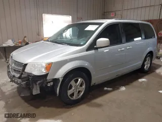 2011 Dodge Grand Caravan Mainstreet with VIN 2D4RN3DG2BR787238, listed as a IAAI auction lot 41587629 with 229,189 mi miles. Bid and sale history available at carsss.com. Image 2.