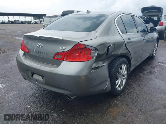 2009 Infiniti G37 Journey with VIN JNKCV61E79M308945, listed as a IAAI auction lot 42059939 with 195,306 mi miles and . Bid and sale history available at carsss.com. Image 4.